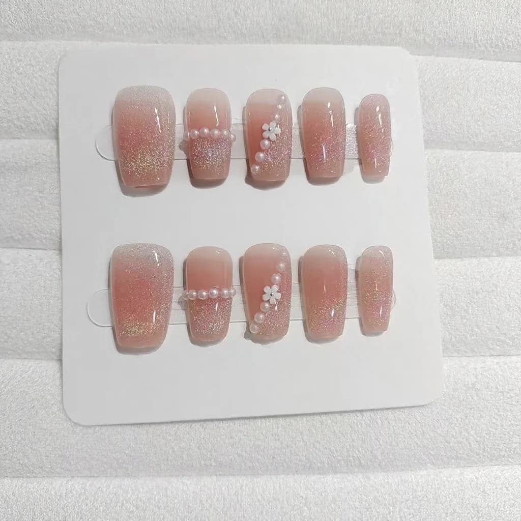 Uñas Postizas Trapecio Cortas con Círculos Arcoíris y Perlas, 10 Piezas