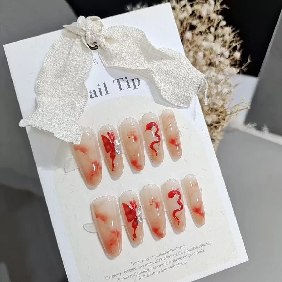 Uñas Postizas Hechas a Mano Diseño Mariposa y Serpiente Forma Almendra Larga