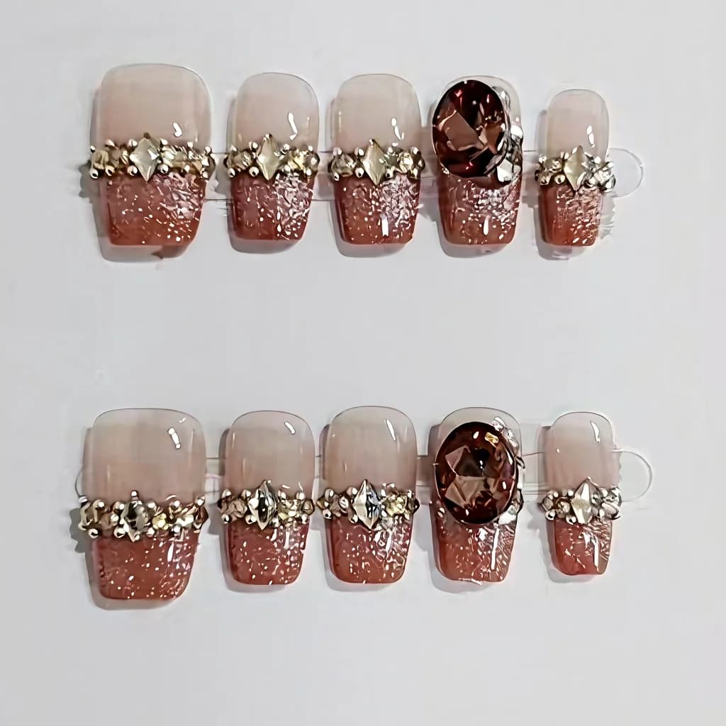 Uñas Postizas con Punta Francesa, Diseño Ojo de Gato y Cristales