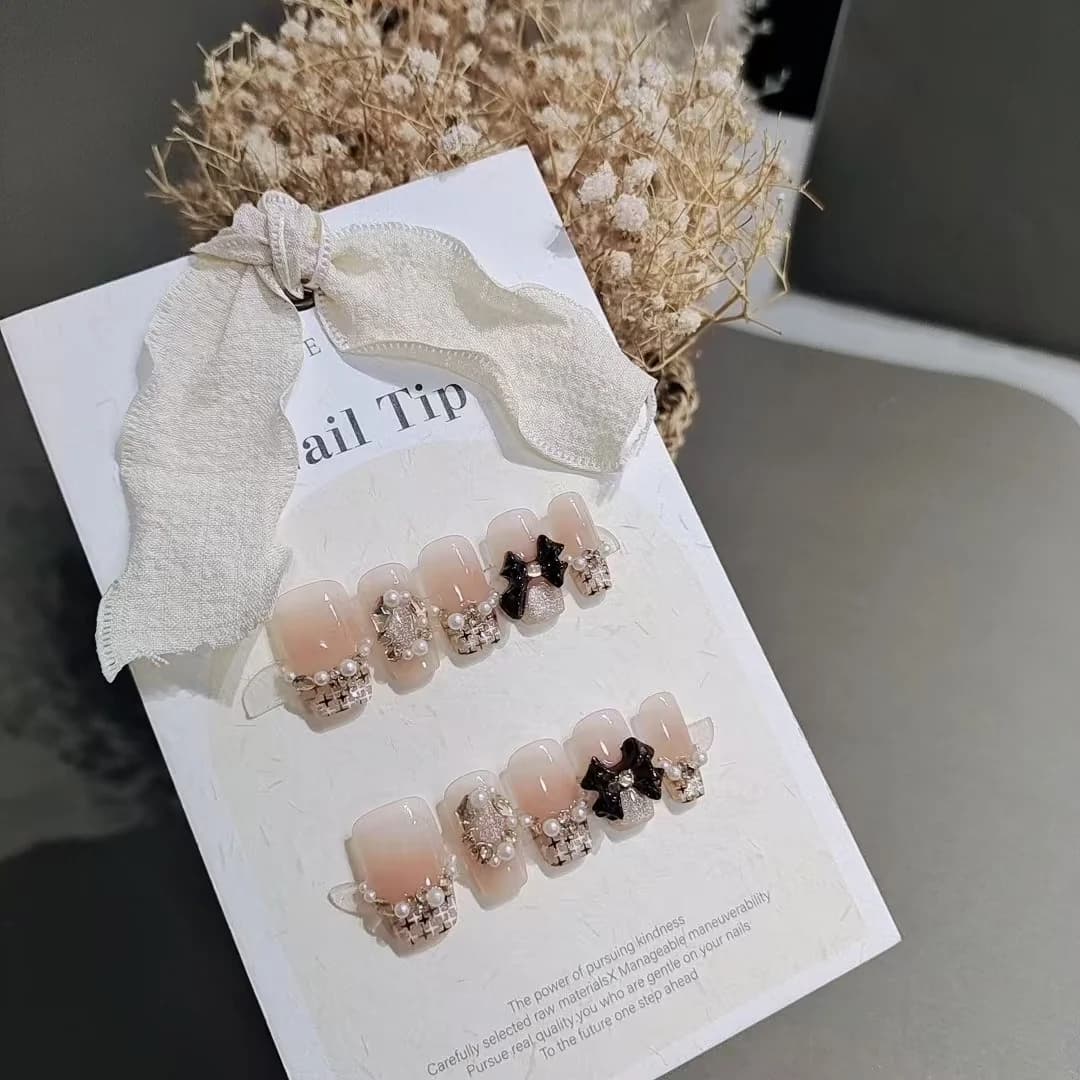 Uñas Postizas Cortas Forma Coffin Diseño Cuadros Mariposa Cristal Perla