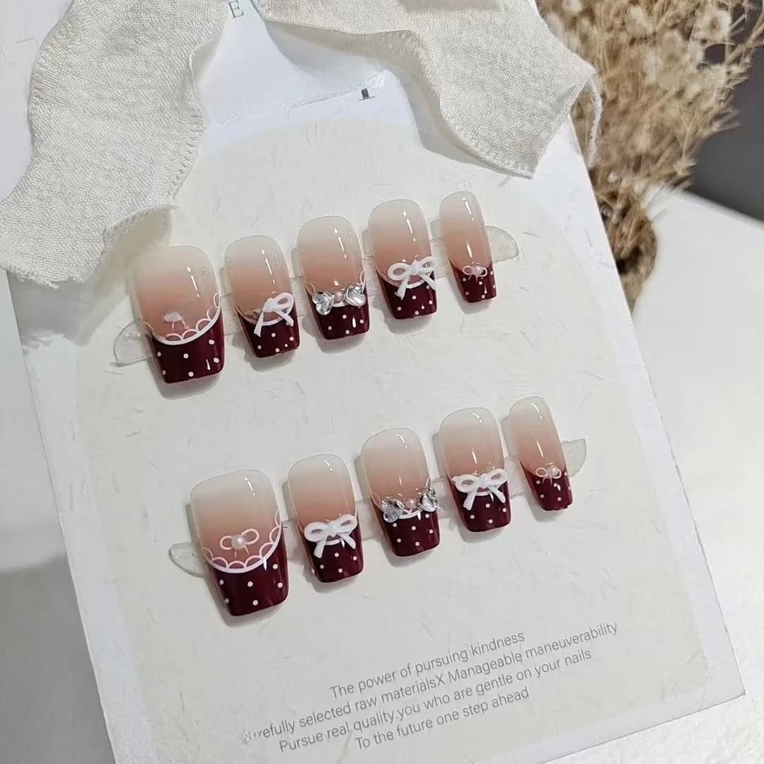 Uñas Postizas Falda de Ballet con Lazo Rojo, Puntas Cortas de Lunares