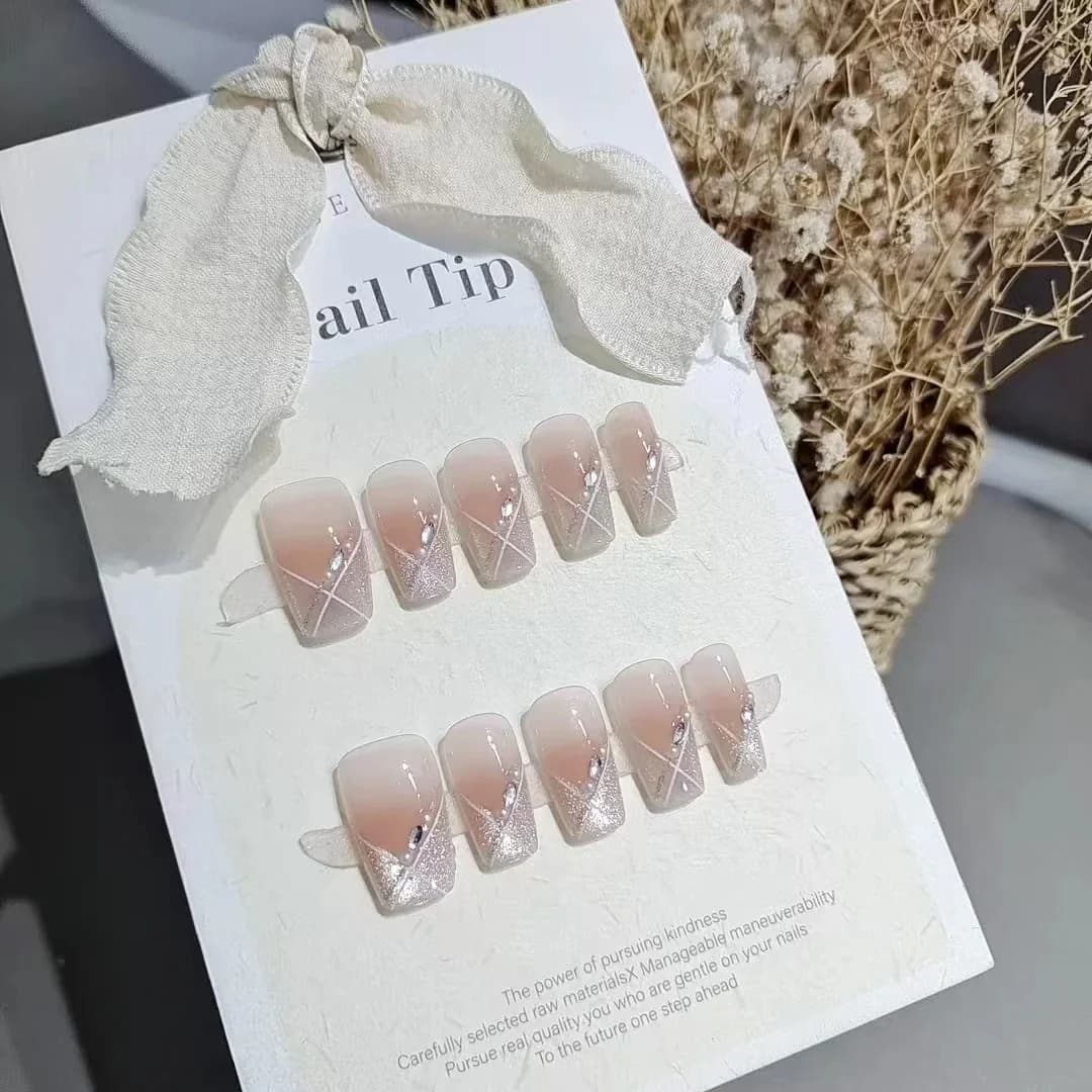 Uñas Postizas Cortas Coffin Ojo de Gato Rosa Empolvado Estilo Dulce 10 Unidades