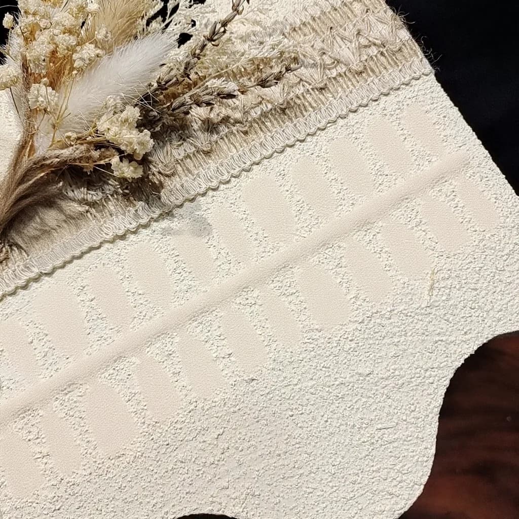 Uñas Postizas Cortas Forma Coffin Diseño Margarita y Ojo de Gato 30 Unidades