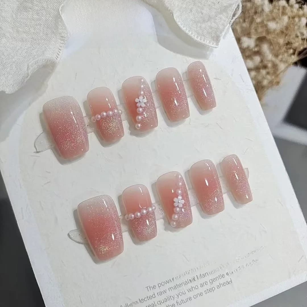 Uñas Postizas Trapecio Cortas con Círculos Arcoíris y Perlas, 10 Piezas