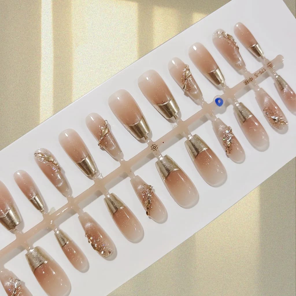 Uñas Postizas Francesas con Borde Dorado y Purpurina, 30 Piezas