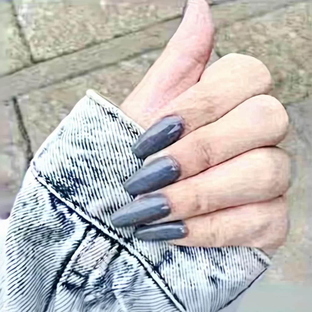 Uñas Postizas Trapecio Brillantes Cortas Color Sólido 24 Piezas en Caja
