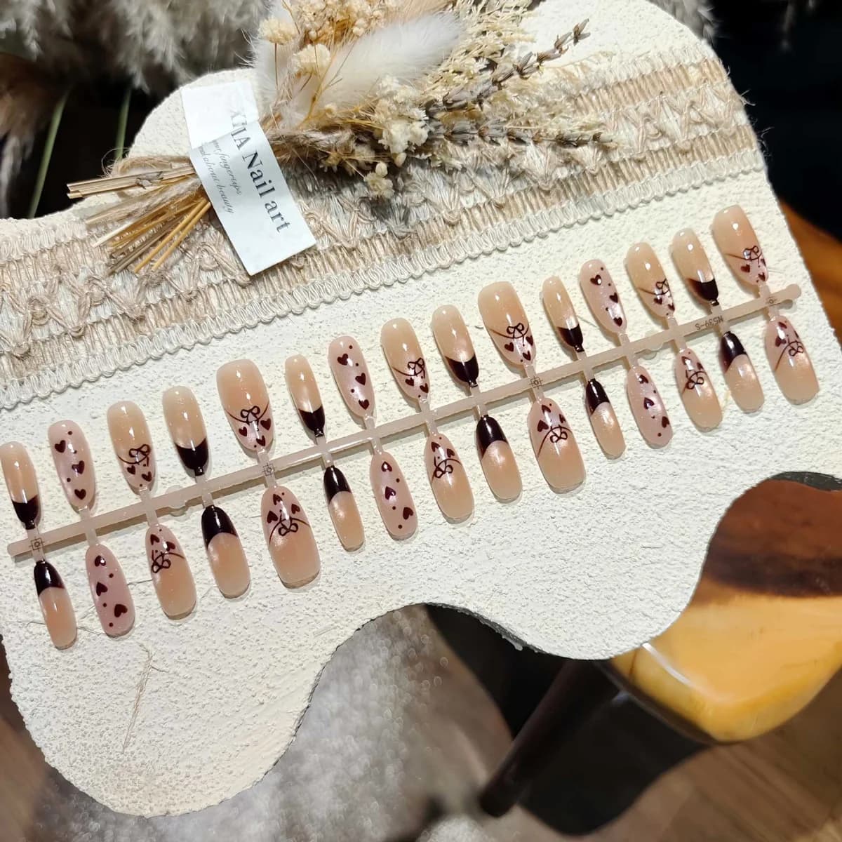Uñas Postizas Ojo de Gato Mariposa Caramelo Forma Ovalada Mediana 30 Uds