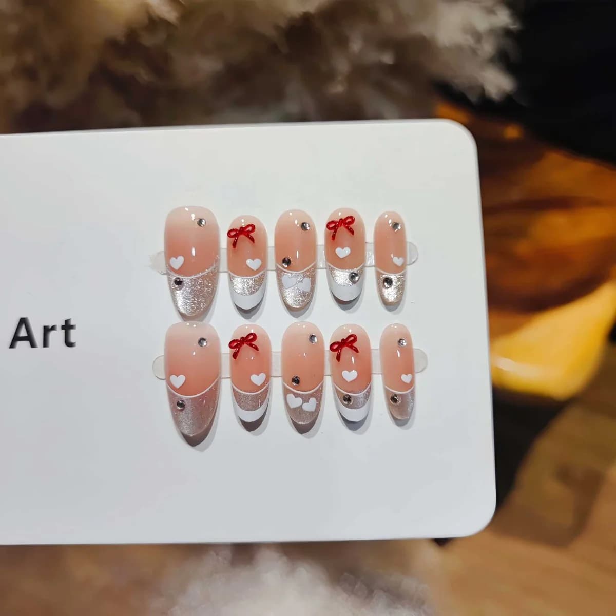 Uñas Postizas French Tip Ojo de Gato con Diseño de Mariposa y Corazón