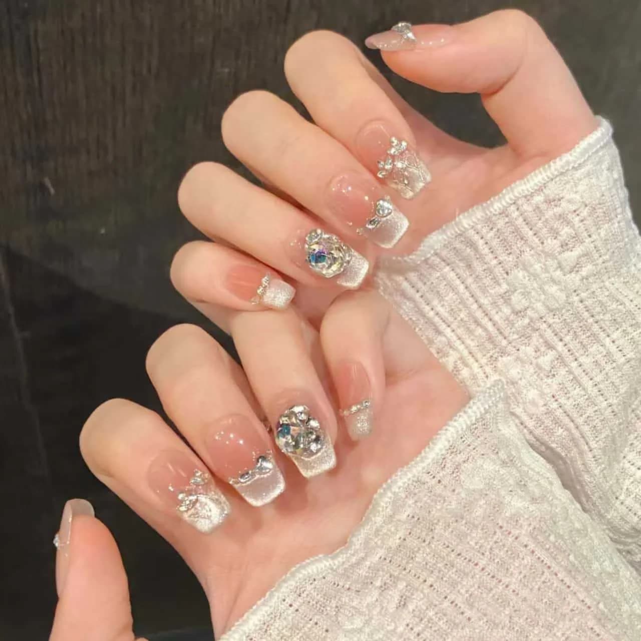 Uñas Postizas Cortas Ataúd Floral Rosa Brillantina con Cristales