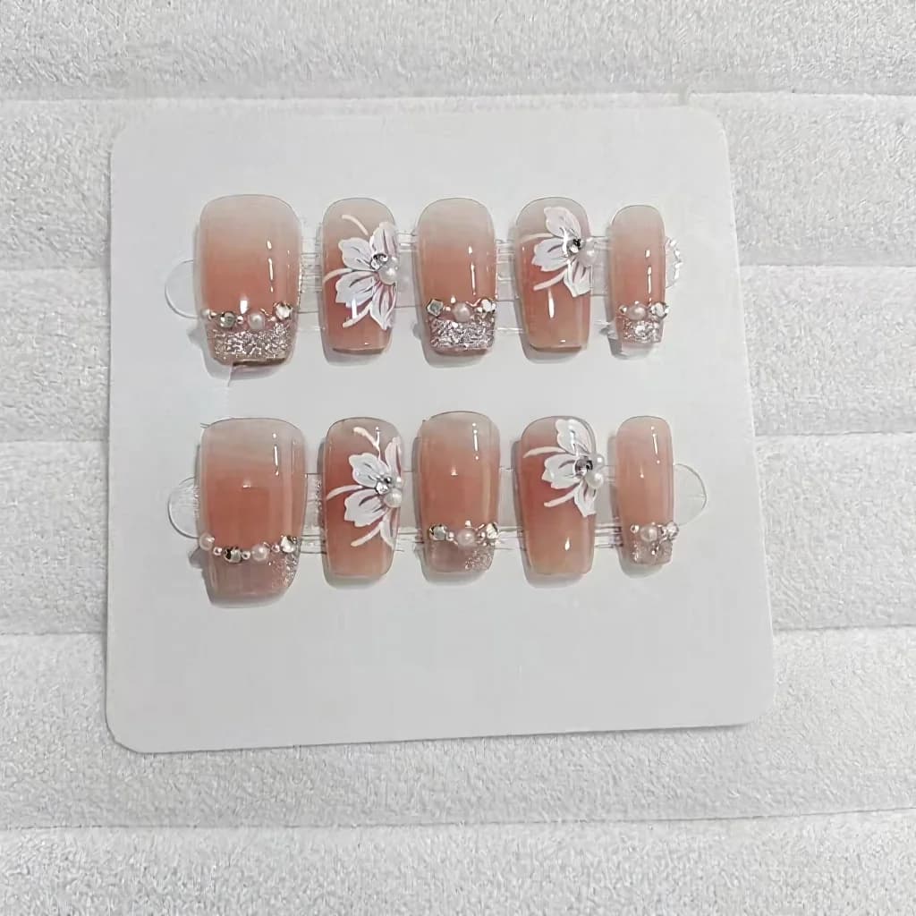 Uñas Postizas Ojo de Gato Lirio con Perlas y Strass