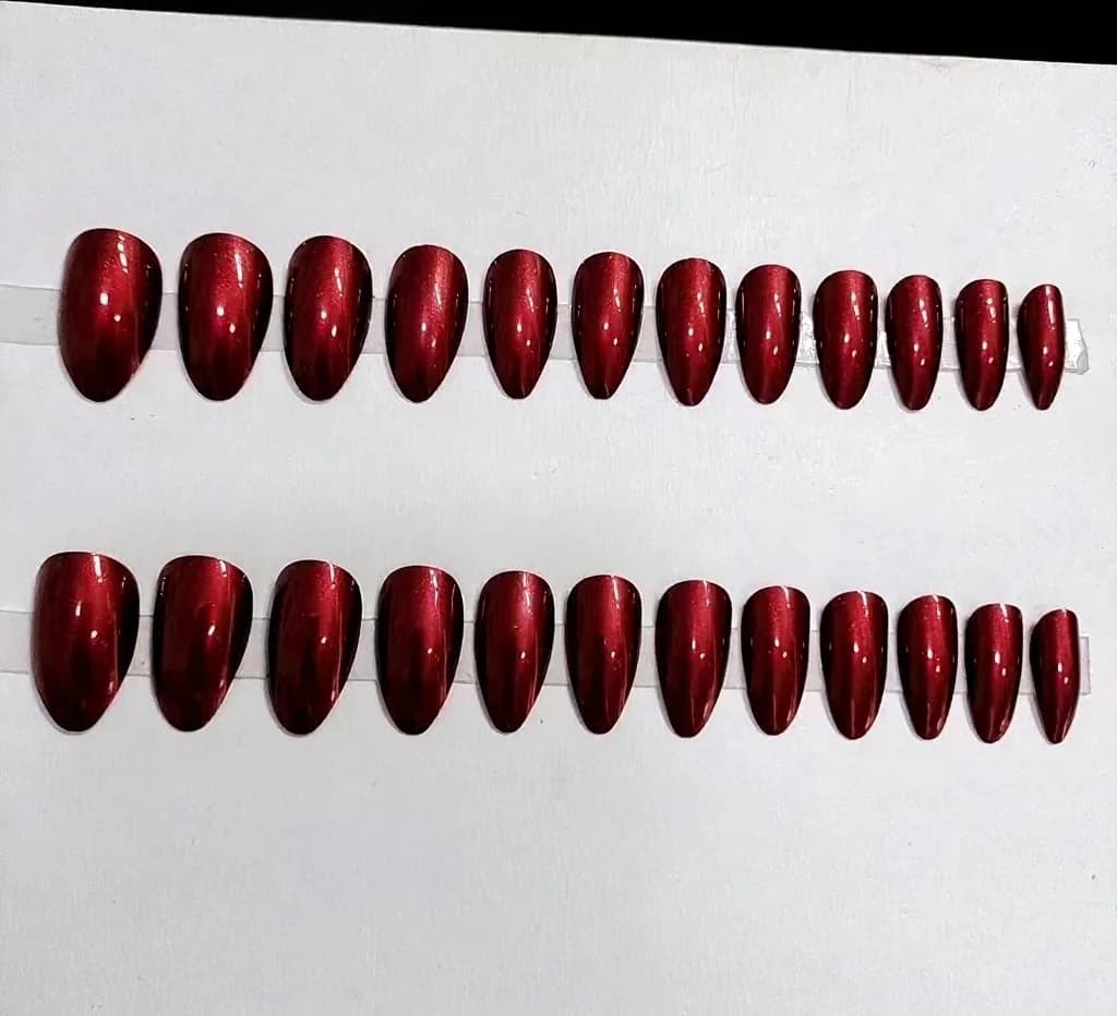 Uñas Postizas Largas Stiletto Rojo Perla Color Sólido