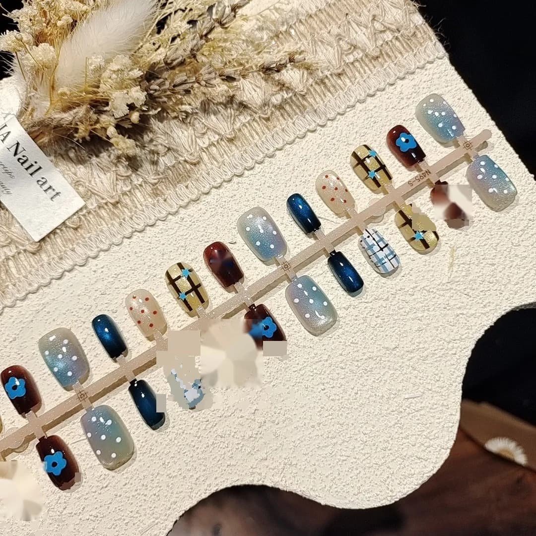 Uñas Postizas Ojo de Gato con Diseño de Brillo Estrellado, Forma Ballet Corta