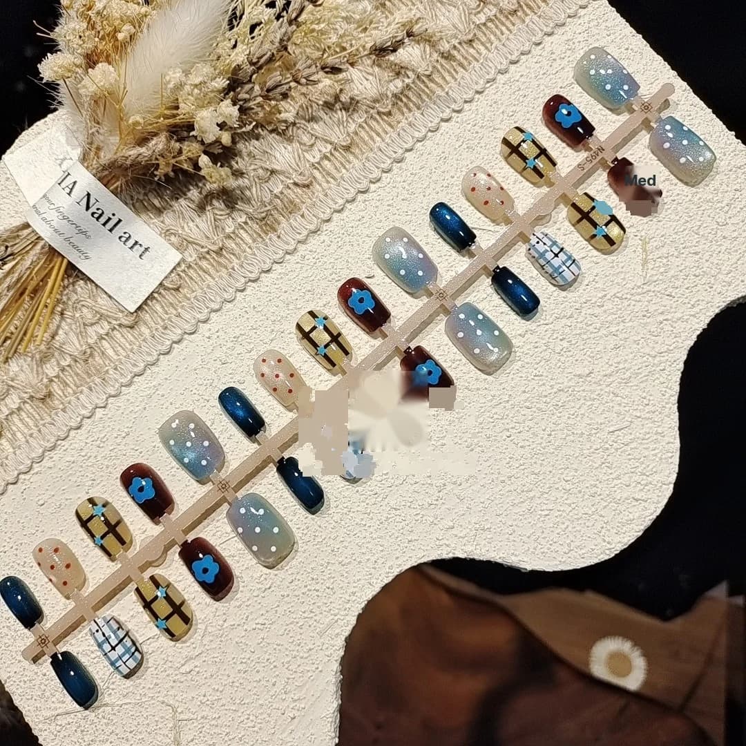 Uñas Postizas Ojo de Gato con Diseño de Brillo Estrellado, Forma Ballet Corta