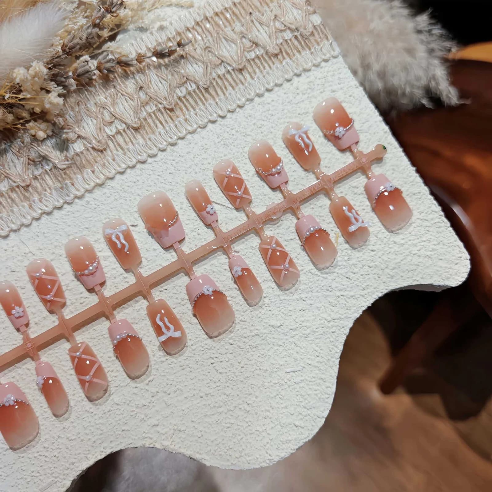 Uñas Postizas Francesas Rosas con Lazo y Cadena, Cuadradas Cortas