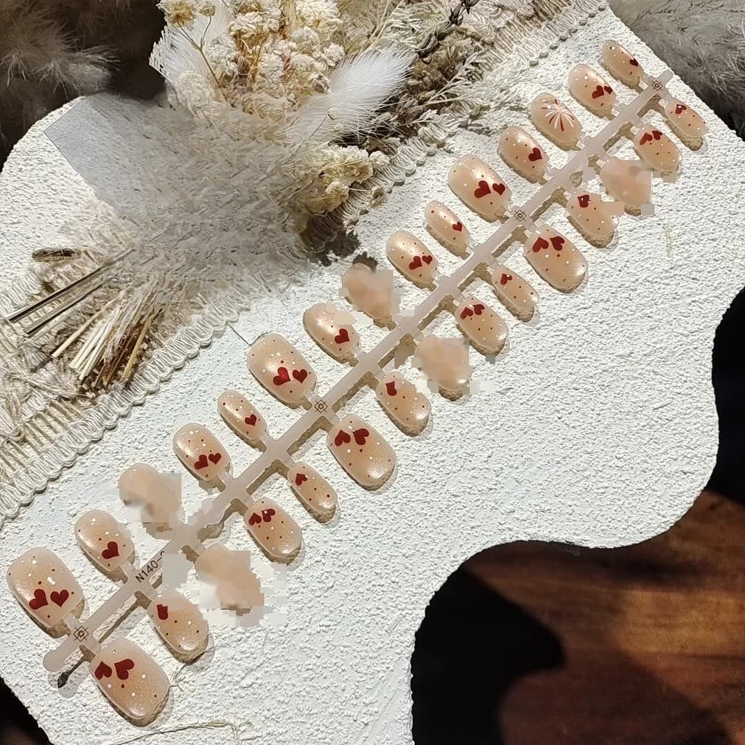 Uñas Postizas Cortas Ojo de Gato con Diseño de Corazón y Fuegos Artificiales