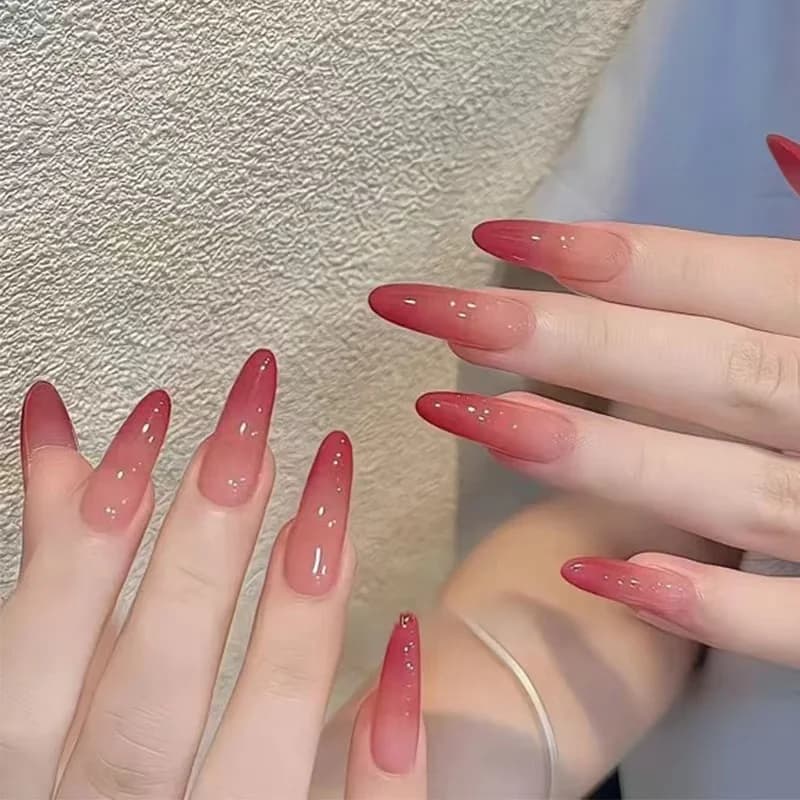 Uñas Postizas Ovaladas Degradado Rojo, Set de 30 Piezas