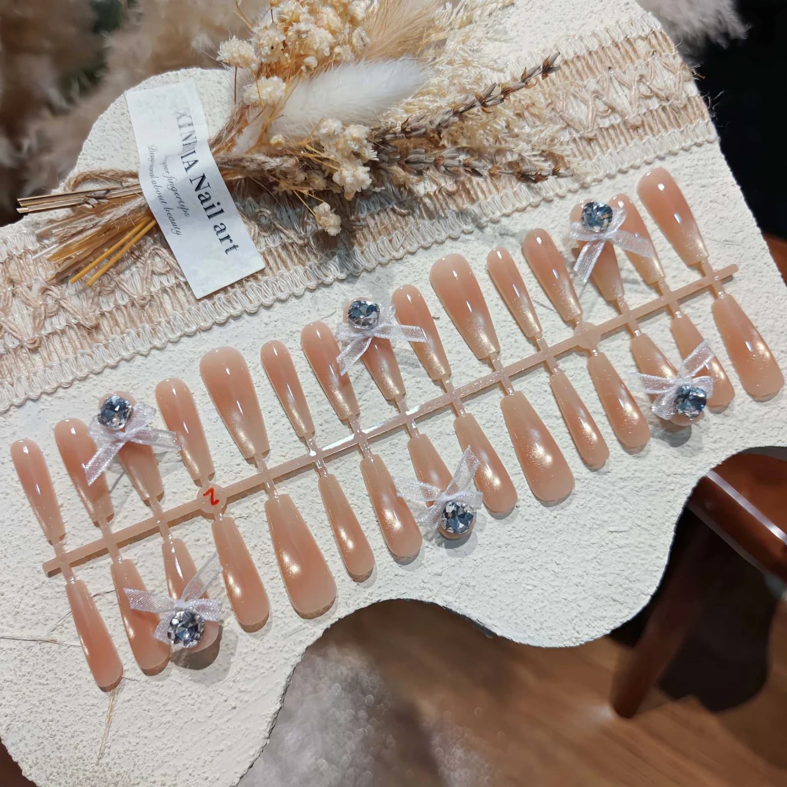 Uñas Postizas Ojo de Gato Dorado Satinado Jade con Lazo