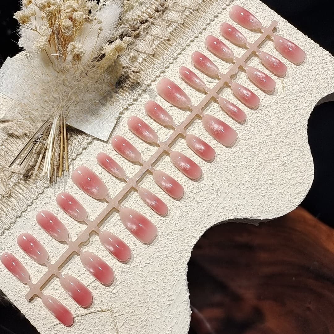 Uñas Postizas Ojo de Gato Rosa Melocotón, Degradado, Ovaladas Cortas y Medianas