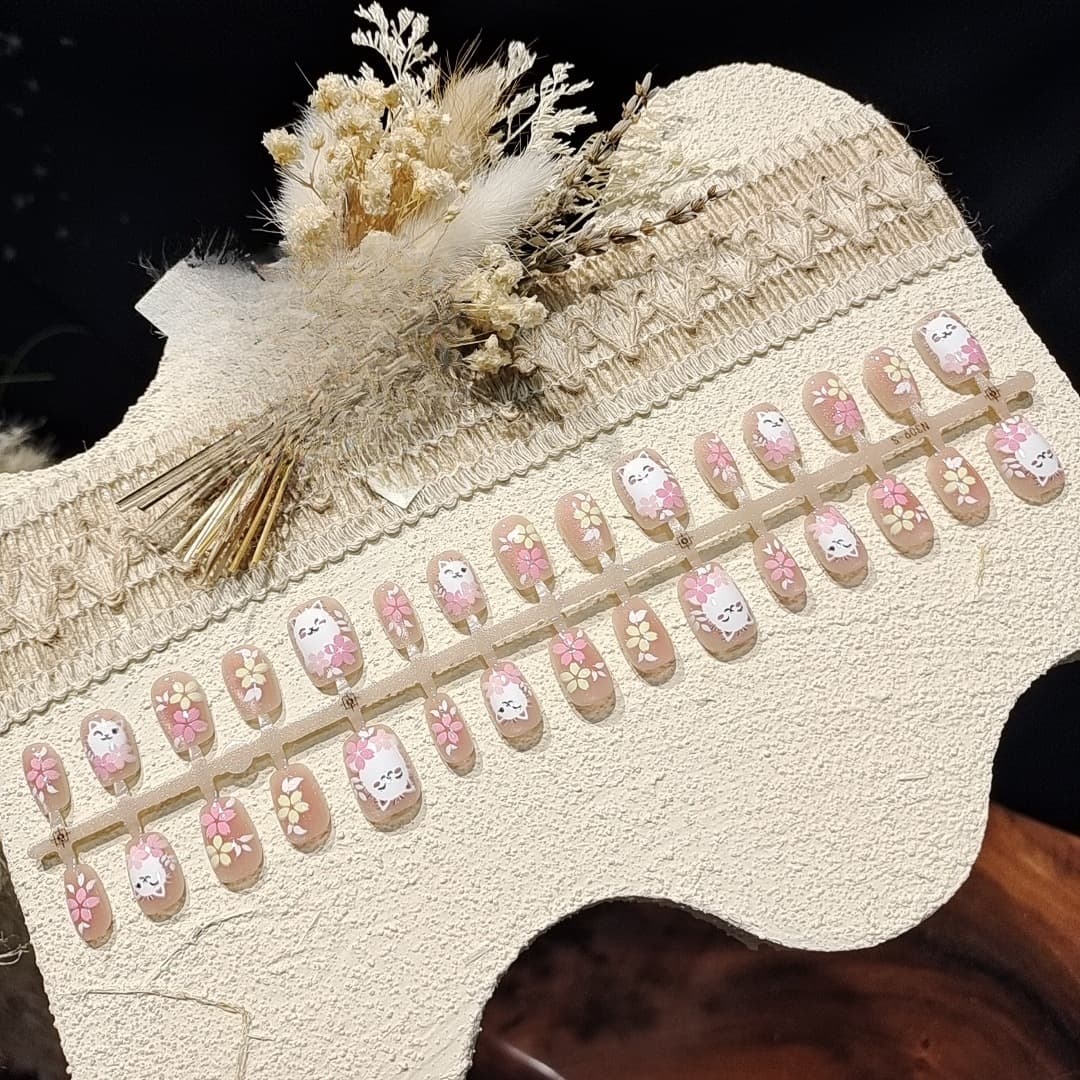 Uñas Postizas Ojo de Gato Rosas, Forma Bailarina Corta con Diseño Floral