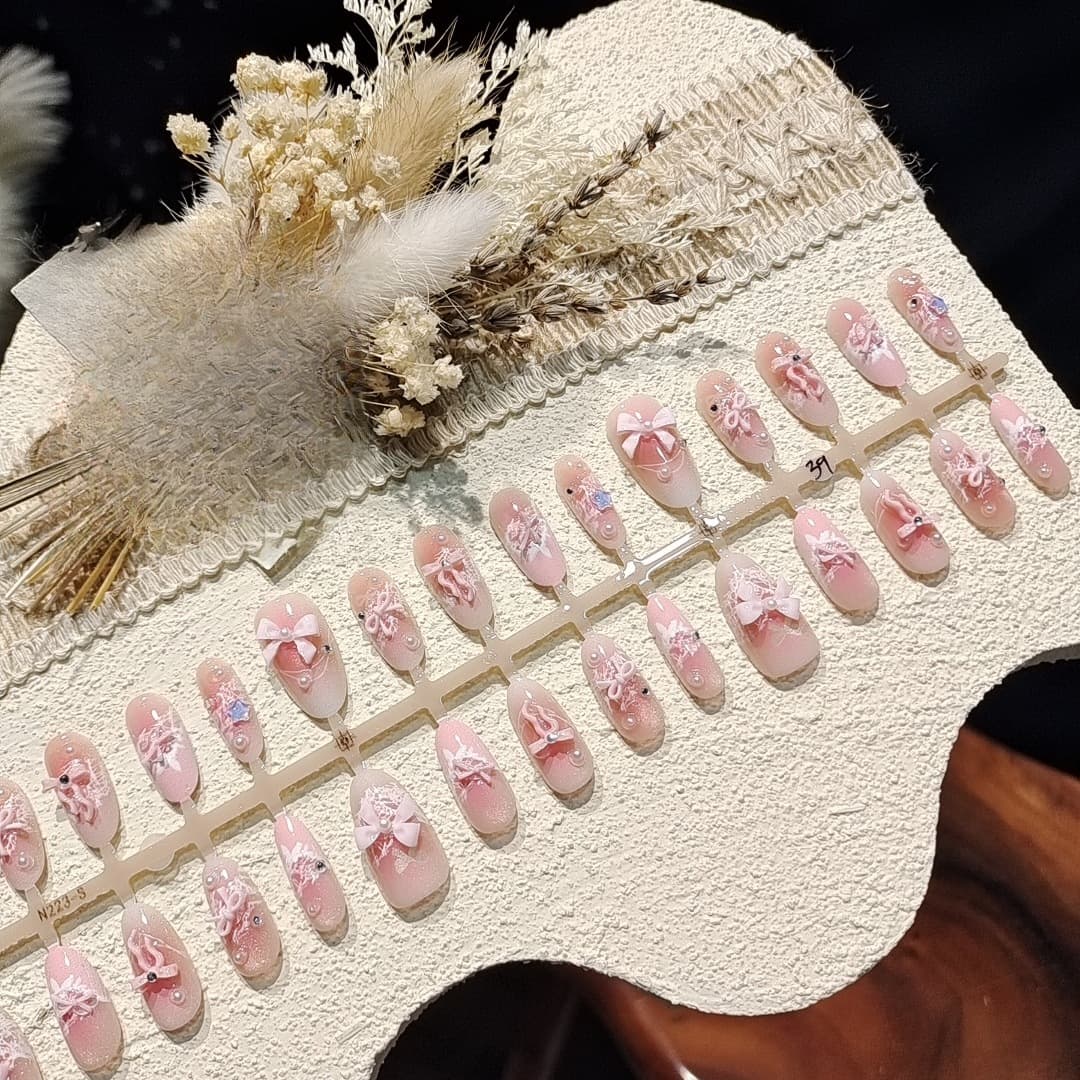 Uñas Postizas Ojo de Gato Rosa Niebla con Encaje y Cristales